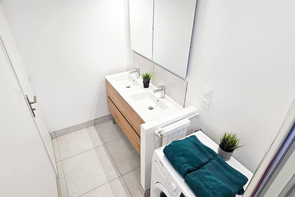 C'Est Chez Maurice! 4 Ch Wifi Balcon Parking Free Apartment Saint-Etienne  Exterior photo